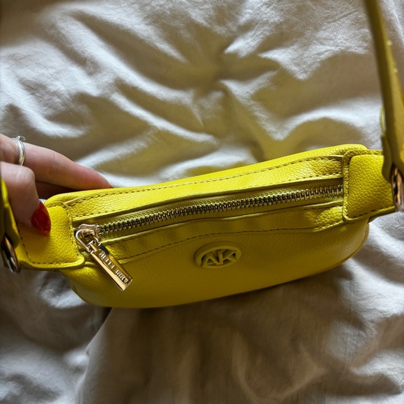 Purse Bundle - Picture 11 of 13